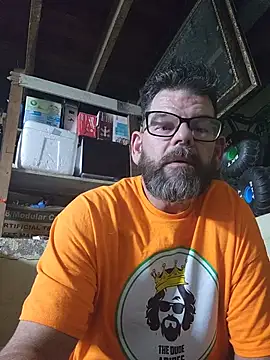 ultimateBWC live cam on StripChat