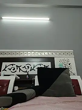 hey_pooja live cam on StripChat