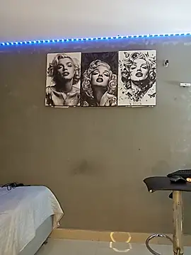 sexyzoe_69