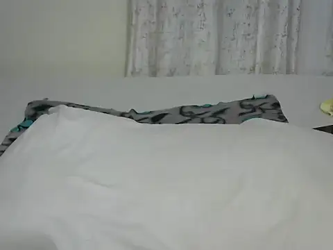 Sexxieshanty live cam on StripChat