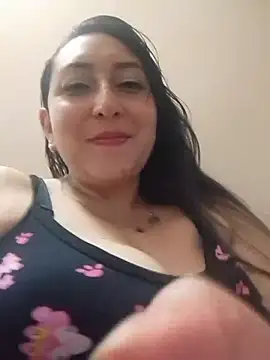 Valeria_montana_ live cam on StripChat
