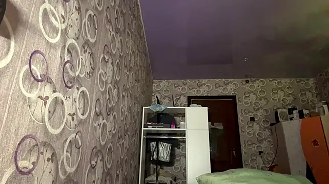 BirgitKamal live cam on StripChat