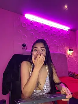 adaira31 live cam on StripChat