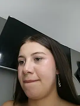 charlottesex_ (F teen) - 💛BOUNCING TITS SHOW💛
