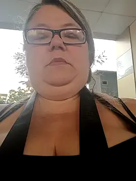sex2 (F mature) - squirt into a glass, pour on the body