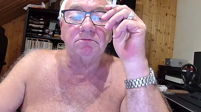 biggandybig live cam on StripChat