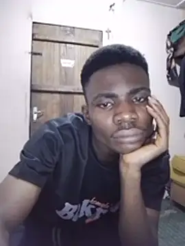 _ifitexchris96 (M young) - Show 🍆 and make it Hard😘🥰