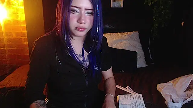 fyreandfox_ live cam on StripChat