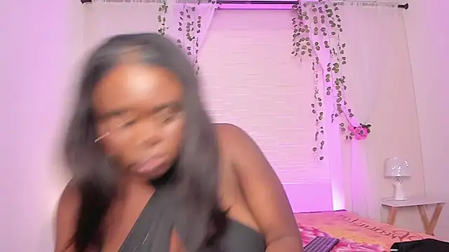 IvyBennet_ live cam on StripChat