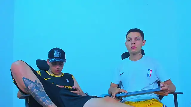 Thomas-Wil live cam