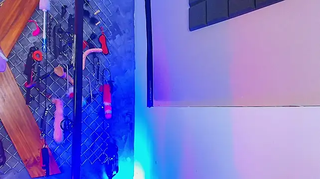 Mistress_lexi_bdsm live cam
