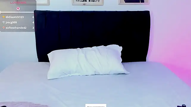 Littlee_Noemi webcam