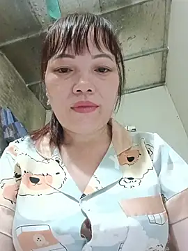 Sana-vn live cam on StripChat
