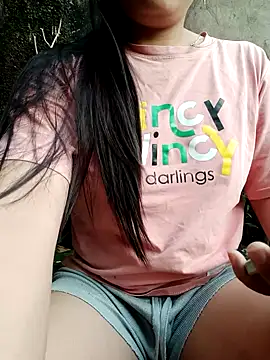 Lee_Mai live cam on StripChat