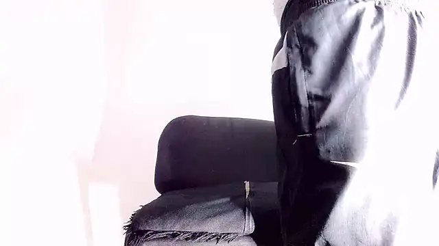 jl_brayan12 live cam on StripChat
