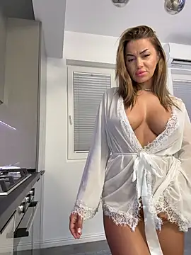 KirstieVegas