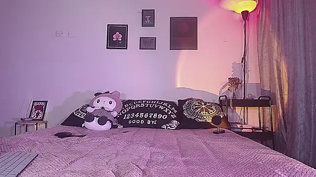 ninaevanss_ live cam on StripChat