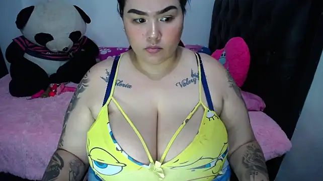 Fernanda_Big_Boobs live cam on StripChat