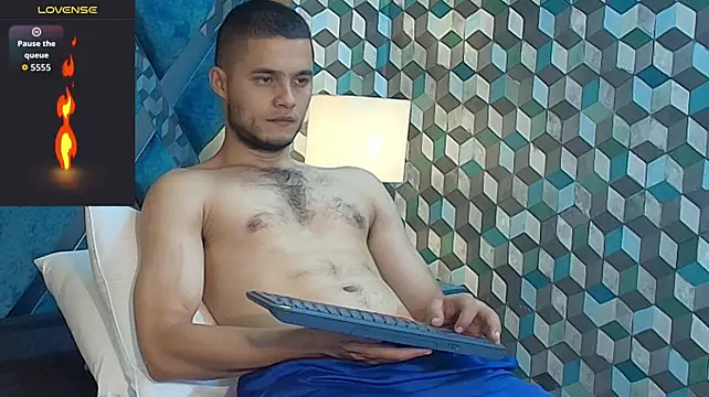 Joaho_Fernandez live cam on StripChat