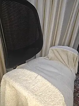 Curvy_Pooja live cam on StripChat