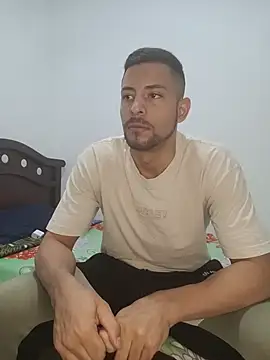 cris_lacobra_ (M young) - show de coger con la almohada  desnudo