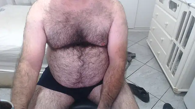 mysterbearmg (Ask my age) - #brazilian #cam2cam #daddies #ejaculation #flashing #gays #handjob #hd #masturbation #medium #middle-priced-privates #portuguese-speaking #recordable-privates #recordable-publics #striptease #white