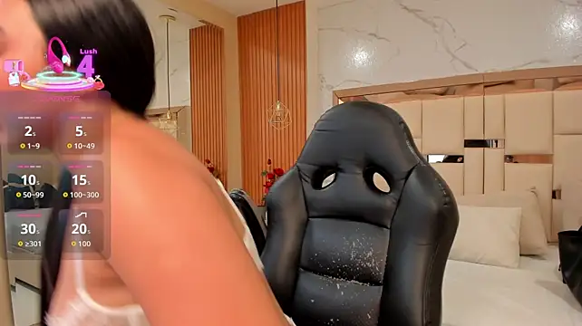 julieta_rosee live cam on StripChat