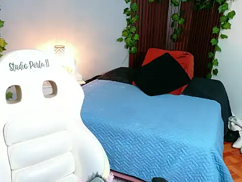 miss_chantall live cam on StripChat