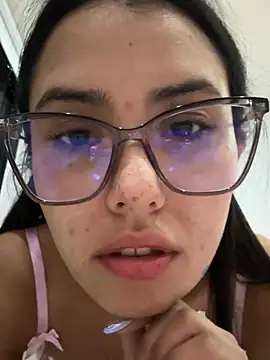 Victoria_alson live cam on StripChat