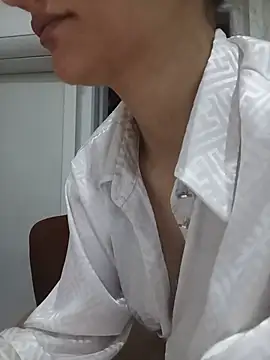 MisyonerNur live cam on StripChat