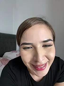 LadyScarlett_