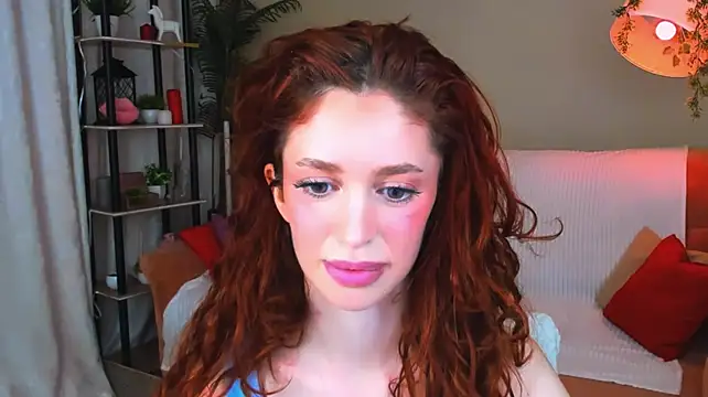 ChristinaConteeree live cam on StripChat