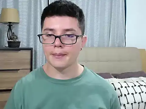 BlackFoXXX69 live cam on StripChat