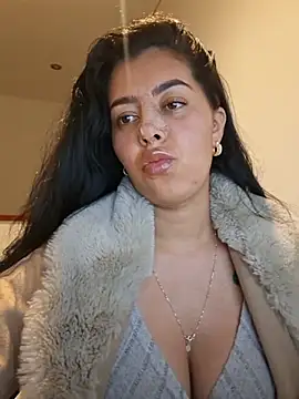 Luianna live sex cam
