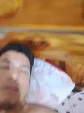 Undrekk live cam on StripChat