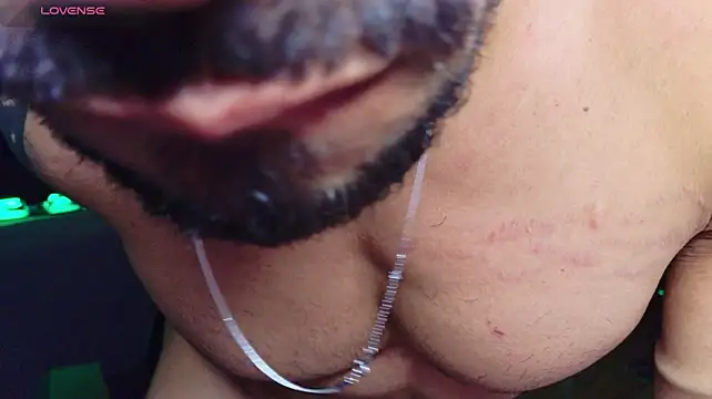 Michael_Diamond live cam on StripChat