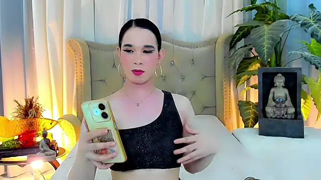 LexiLoreOnTop live cam on StripChat