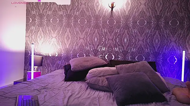 AbellaFox_ webcam