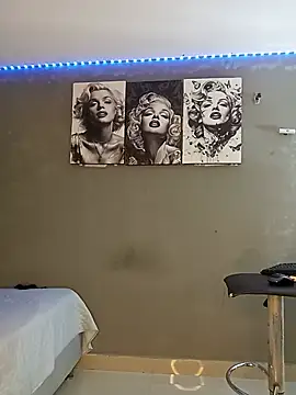 sexyzoe_69