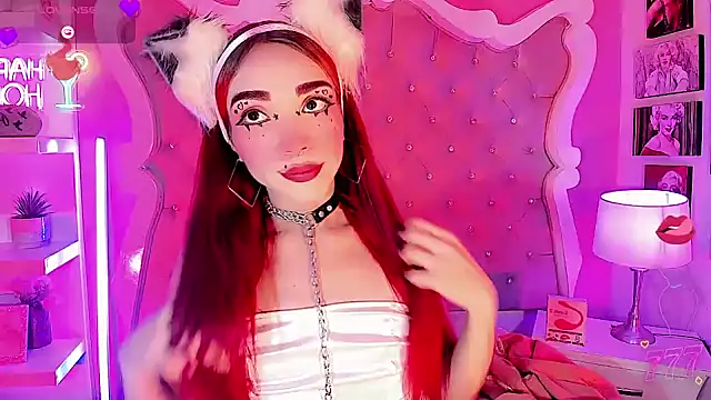 LeyXandrabraz live cam on StripChat