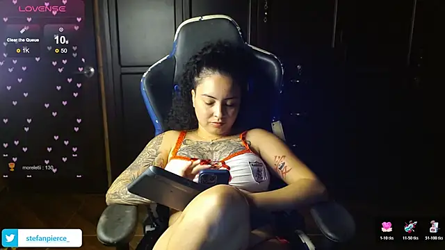jaydensalvatore_ live cam on StripChat