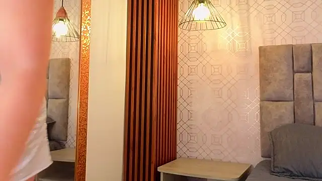 Emma_gatess webcam