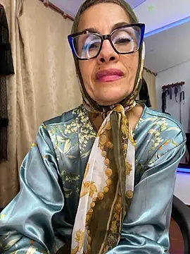 Goddess-Love- live cam on StripChat