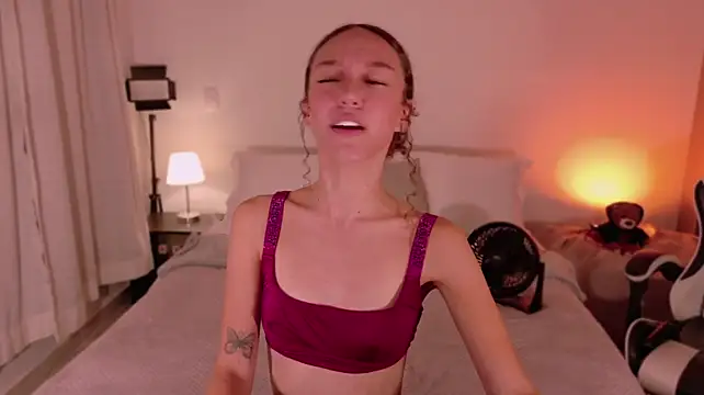 ChloeMoreti webcam