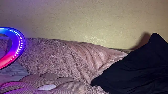 xxmelaniesexx (F teen) - Make me cum give pleasure for my pussy