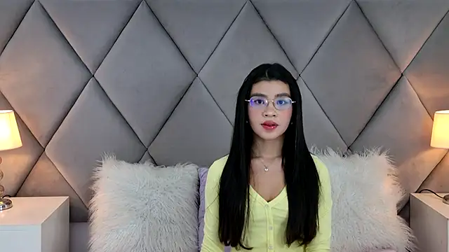 OliviaDiaz live cam on StripChat