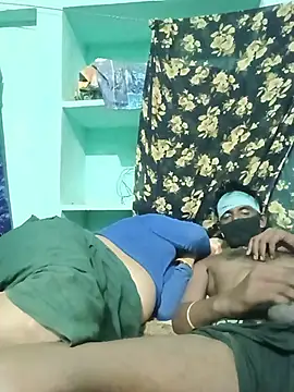 Rasiya_5 live cam on StripChat