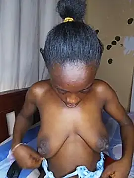 Nadama live cam on StripChat