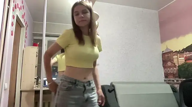 HwaTrippel live cam on StripChat
