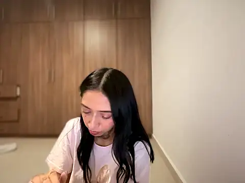 JIORYOvO live cam on StripChat